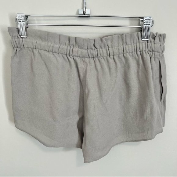 Aritzia Wilfred Montrouge Shorts Light Grey Pull On Paperbag Shorts - Picture 8 of 14
